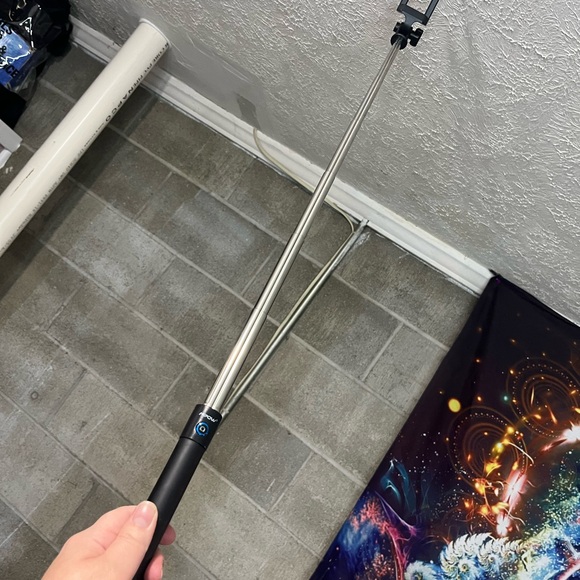 Mpow Black Selfie Stick with Bluetooth - Picture 7 of 7